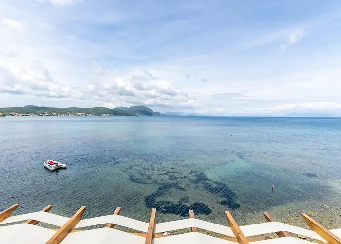 Апартаменты Nikos Seaside 3 *
