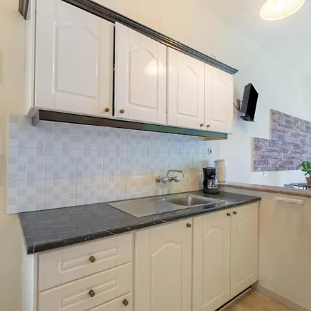 Nikos Seaside 3 Appartement Agia Pelagia Chlomou
