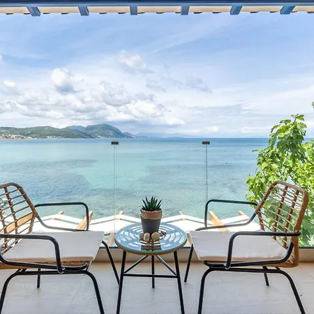 Nikos Seaside 3 *